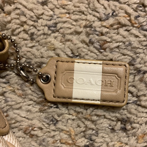 ✨NWOT✨Coach crossbody purse - Picture 4 of 7